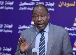 صلاح مناع يكشف تفاصيل عن لقاء في أديس أبابا والجهات المدعوة ويوجه انتقادات إلى مسؤول في الاتحاد الأفريقي صلاح مناع يكشف تفاصيل عن لقاء في أديس أبابا والجهات المدعوة ويوجه انتقادات إلى مسؤول في الاتحاد الأفريقي