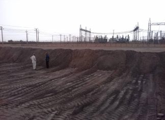 وزير البنى التحتية يقف على أعمال حماية محطة عطبرة التحويلية وزير البنى التحتية يقف على أعمال حماية محطة عطبرة التحويلية