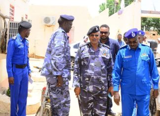 مشرف القطاع الشمالي بالشرطة يقف علي الأوضاع الأمنية بنهر النيل مشرف القطاع الشمالي بالشرطة يقف علي الأوضاع الأمنية بنهر النيل