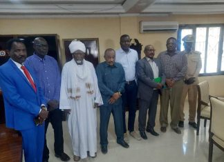 كورتكيلا يبحث جهود حكومات الولايات في في خدمة الوافدين كورتكيلا يبحث جهود حكومات الولايات في في خدمة الوافدين