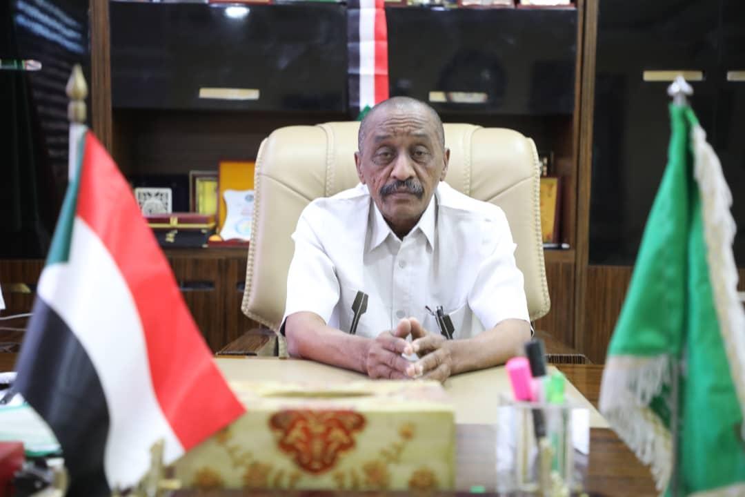 لجنة امن ولاية القضارف تقوم بطوف ليلى على احياء البلدية لجنة امن ولاية القضارف تقوم بطوف ليلى على احياء البلدية