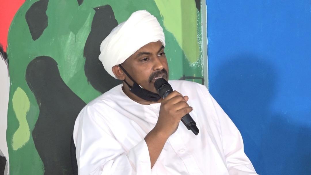 محمد الفكي يحدد رؤية الحرية والتغيير لوقف الحرب ويؤكد: لا يمكن الحديث عن نقاشات سياسية قبل عودة المواطنين إلى منازلهم محمد الفكي يحدد رؤية الحرية والتغيير لوقف الحرب ويؤكد: لا يمكن الحديث عن نقاشات سياسية قبل عودة المواطنين إلى منازلهم