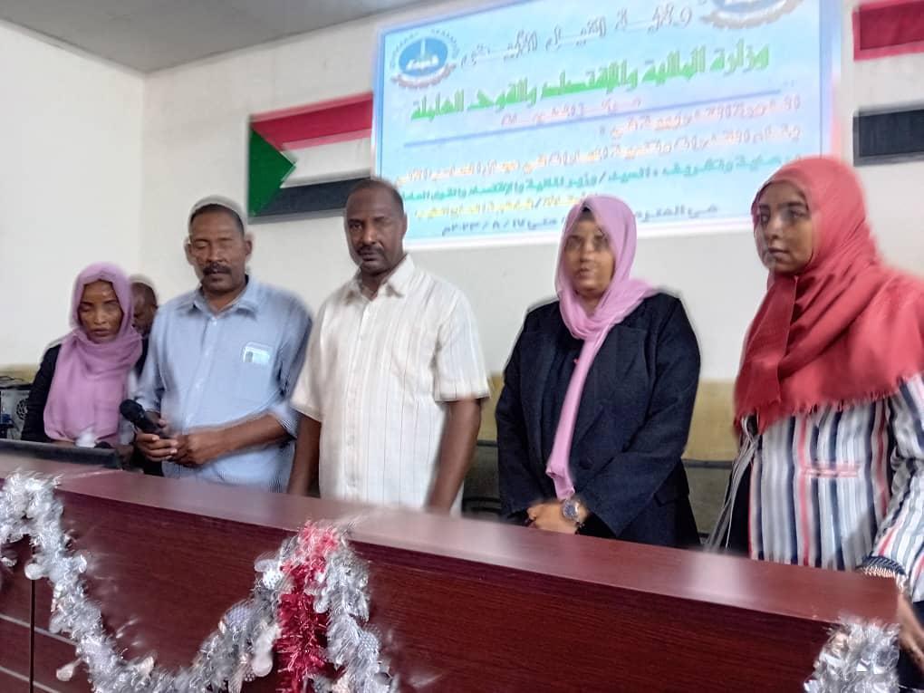 ولاية البحر الأحمر ووزارة الصحة بالولاية يتبادلان قضايا القطاع الصحي ولاية البحر الأحمر ووزارة الصحة بالولاية يتبادلان قضايا القطاع الصحي