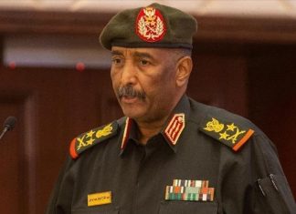 البرهان: السودان يواجه “أكبر مؤامرة” في تاريخه الحديث البرهان: السودان يواجه "أكبر مؤامرة" في تاريخه الحديث