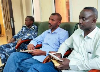 لجنة الأوضاع الإنسانية بغرب كردفان تقف علي المساعدات التي وصلت لجنة الأوضاع الإنسانية بغرب كردفان تقف علي المساعدات التي وصلت