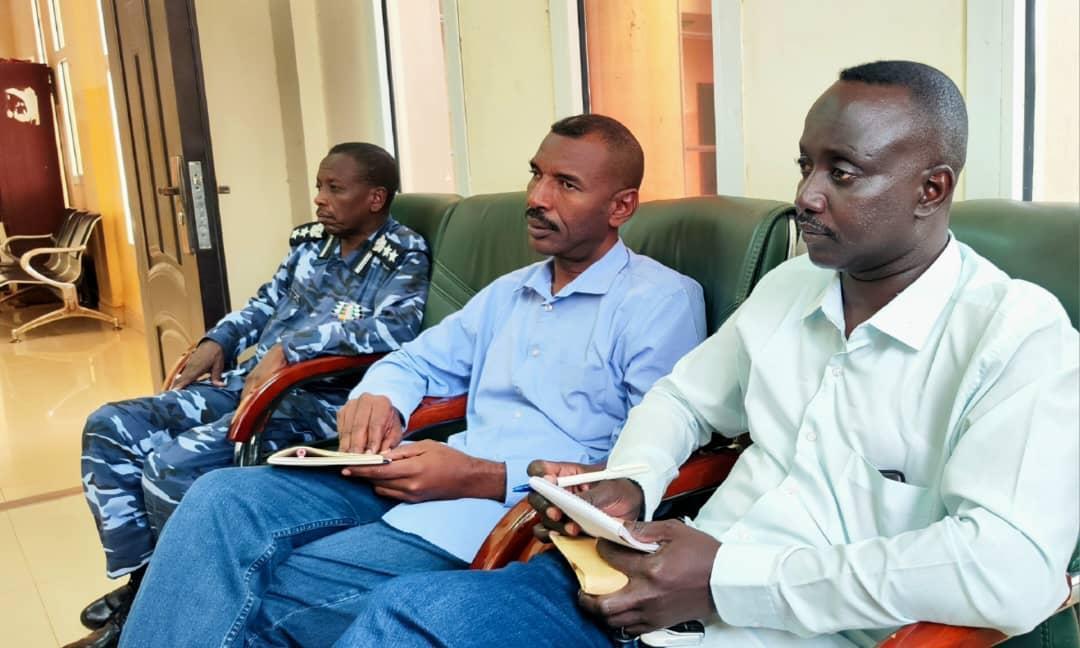 لجنة الأوضاع الإنسانية بغرب كردفان تقف علي المساعدات التي وصلت لجنة الأوضاع الإنسانية بغرب كردفان تقف علي المساعدات التي وصلت