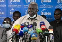 نائب البرهان يدعو الأمم المتحدة إلى تغيير رئيس بعثتها في السودان نائب البرهان يدعو الأمم المتحدة إلى تغيير رئيس بعثتها في السودان