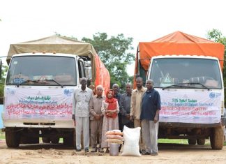 النيل الابيض:توزيع ١٠٠٠ سلة غذائية لمراكز إيواء الوافدين بالجزيرة أبا النيل الابيض:توزيع ١٠٠٠ سلة غذائية لمراكز إيواء الوافدين بالجزيرة أبا