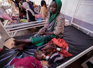 منظمة إنسانية تكشف: مئات الأطفال ماتوا جوعا في السودان منذ بدء النزاع منظمة إنسانية تكشف: مئات الأطفال ماتوا جوعا في السودان منذ بدء النزاع