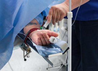 كلية خنزير تواصل العمل في جسد إنسان بعد أكثر من شهر على زرعها كلية خنزير تواصل العمل في جسد إنسان بعد أكثر من شهر على زرعها