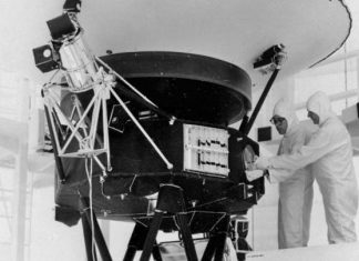 “ناسا” تستعيد الاتصال بمركبة “فوياجر 2” بعد انقطاعه لأيام "ناسا" تستعيد الاتصال بمركبة "فوياجر 2" بعد انقطاعه لأيام