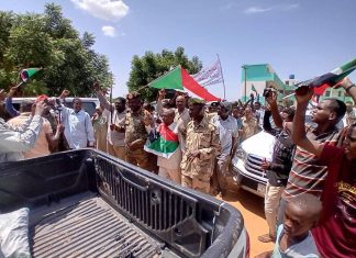 كوستي تسيير القافلة الثالثه لنصرة ودعم القوات المسلحة كوستي تسيير القافلة الثالثه لنصرة ودعم القوات المسلحة