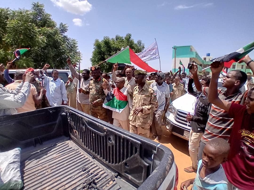 كوستي تسيير القافلة الثالثه لنصرة ودعم القوات المسلحة كوستي تسيير القافلة الثالثه لنصرة ودعم القوات المسلحة