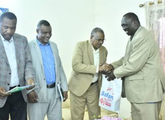 بادي يوجه بتنفيذ المشروعات الداعمة لقطاع الثروة الحيوانية والسمكية بالاقليم بادي يوجه بتنفيذ المشروعات الداعمة لقطاع الثروة الحيوانية والسمكية بالاقليم