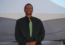 وفاة الموسيقي السوداني عركي عبد الرحيم بعد إصابته بقصف مدفعي وفاة الموسيقي السوداني عركي عبد الرحيم بعد إصابته بقصف مدفعي