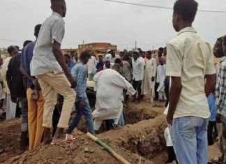 جثث في العراء…قتلى حرب السودان يرقدون وسط الأحياء جثث في العراء...قتلى حرب السودان يرقدون وسط الأحياء