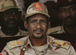 أنباء عن مقتل حميدتي قائد قوات الدعم في السودان أنباء عن مقتل حميدتي قائد قوات الدعم في السودان
