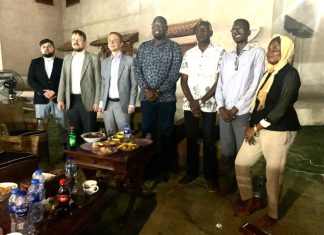 اردول يلتقي القائم بالأعمال الروسي ويكشف التفاصيل اردول يلتقي القائم بالأعمال الروسي ويكشف التفاصيل