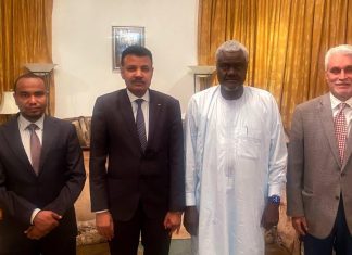 الاتحاد الافريقي يصف بيان السودان بشأن لقاء موسى فكي ومستشار حميدتي بـ”المنحط” والغطرسة والحقد والتعالي الاتحاد الافريقي يصف بيان السودان بشأن لقاء موسى فكي ومستشار حميدتي بـ”المنحط” والغطرسة والحقد والتعالي