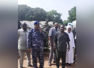 والي سنار يقف سير العمل باستخراج الجوازات بمركز جوازات سنار والي سنار يقف سير العمل باستخراج الجوازات بمركز جوازات سنار