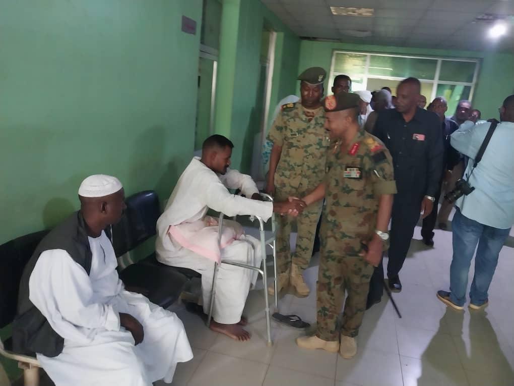 وفد من حكومة الجزيرة يتفقد جرحى معركة الكرامةبالمستشفي التأهيلي بمدني وفد من حكومة الجزيرة يتفقد جرحى معركة الكرامةبالمستشفي التأهيلي بمدني