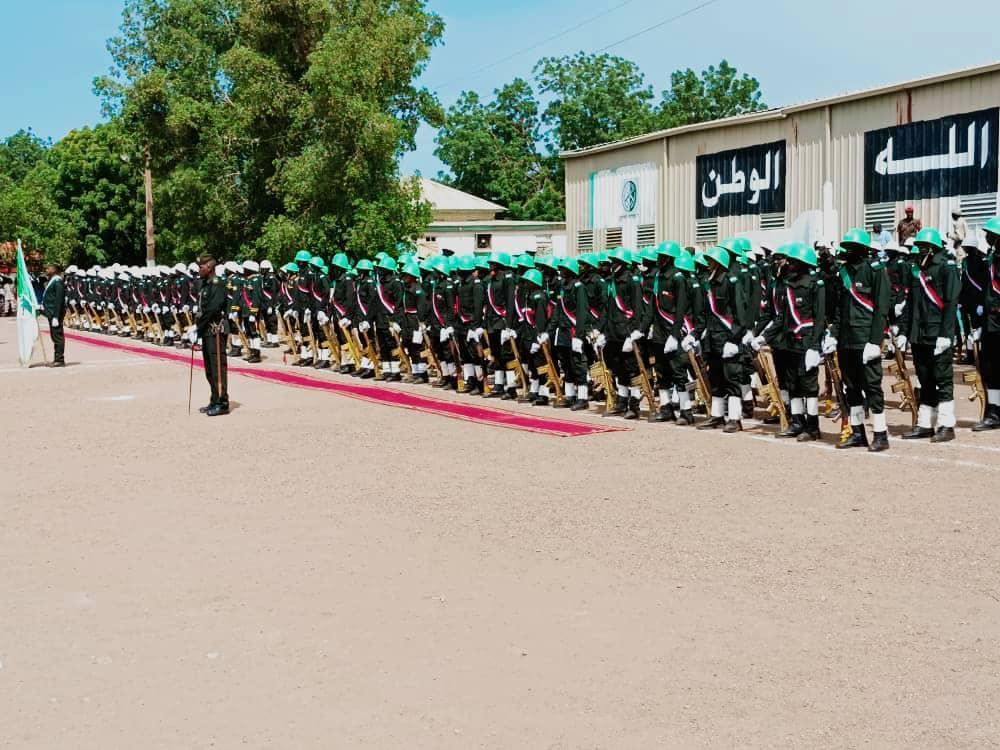 الفرقة الأولى مشاة بمدني تخرج 258 مجنداً الفرقة الأولى مشاة بمدني تخرج 258 مجنداً