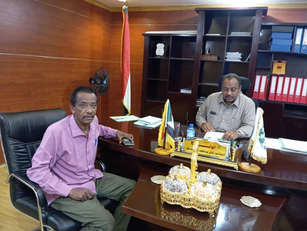 والي شمال كردفان يبحث مع بنك العمال توفير سلةمواد تموينية والي شمال كردفان يبحث مع بنك العمال توفير سلةمواد تموينية