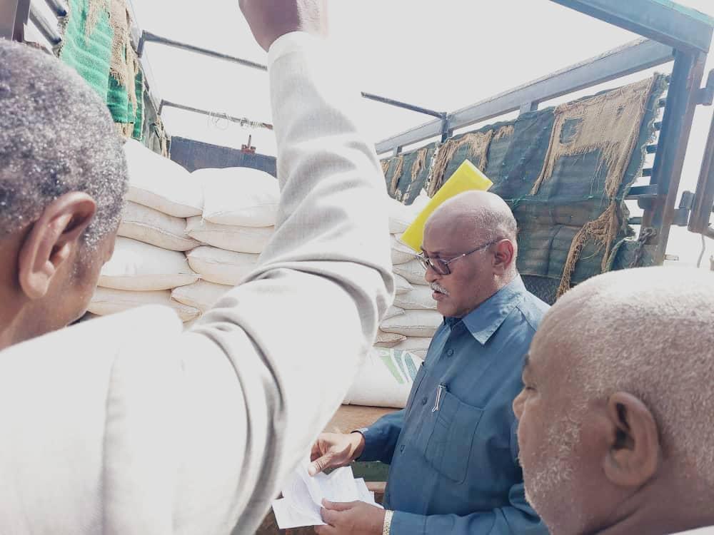 مؤسسة الجزيرة للتمويل الأصغر توزيع سماد اليوريا ل2500 مزارعاً مؤسسة الجزيرة للتمويل الأصغر توزيع سماد اليوريا ل2500 مزارعاً