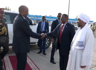 البرهان يغادر إلى كمبالاة البرهان يغادر إلى كمبالاة