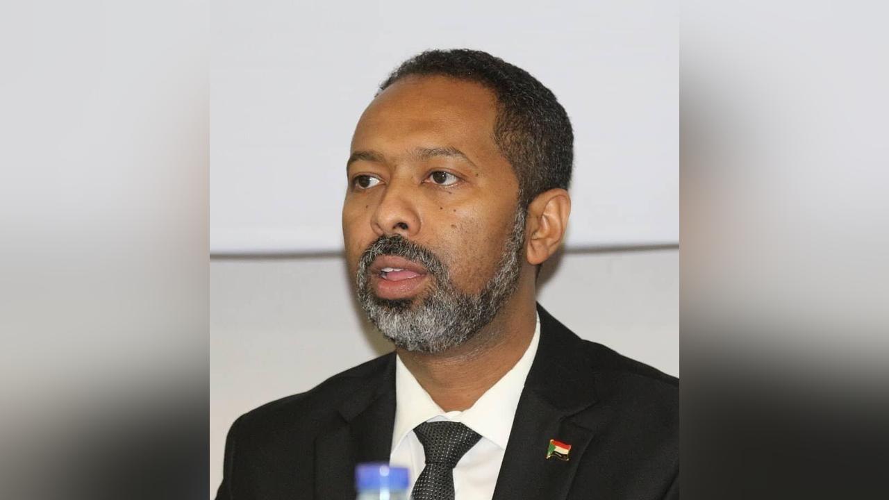 خالد عمر يكشف عن تواصله مباشر مع حميدتي خالد عمر يكشف عن تواصله مباشر مع حميدتي