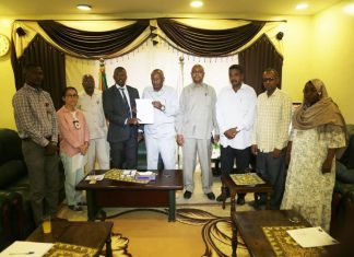 وصول الاطفال اسرى الحرب الي كسلا وصول الاطفال اسرى الحرب الي كسلا