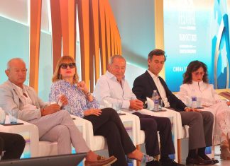 احتفاء بالسودان.. أبرز تفاصيل الدورة السادسة لمهرجان الجونة السينمائي احتفاء بالسودان.. أبرز تفاصيل الدورة السادسة لمهرجان الجونة السينمائي