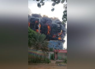 تدمير أبراج ومقار مؤسسات حكومية بالخرطوم والخارجية السودانية تطالب بتصنيف الدعم السريع مليشيا إرهابية تدمير أبراج ومقار مؤسسات حكومية بالخرطوم والخارجية السودانية تطالب بتصنيف الدعم السريع مليشيا إرهابية