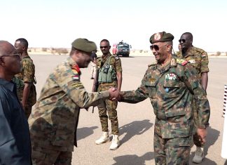 القائد العام للقوات المسلحة رئيس مجلس السيادة الإنتقالي يزور مروي القائد العام للقوات المسلحة رئيس مجلس السيادة الإنتقالي يزور مروي