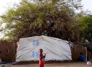 الأمم المتحدة: وفاة 1200 طفل في مخيمات اللاجئين في السودان الأمم المتحدة: وفاة 1200 طفل في مخيمات اللاجئين في السودان