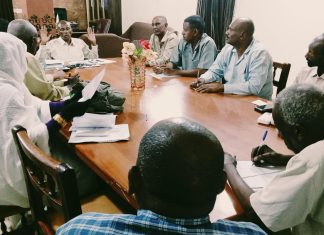 تنفيذي كوستي يوجه بتكوين بضبط المخالفات الصحية بالأسواق والمحلات التجارية تنفيذي كوستي يوجه بتكوين بضبط المخالفات الصحية بالأسواق والمحلات التجارية