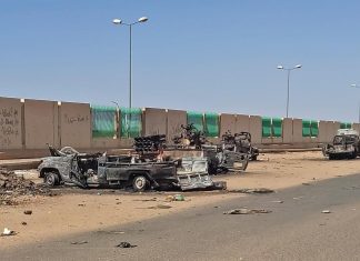 الجيش السوداني يصد هجوما على القيادة العامة ويقصف الدعم السريع بالمسيّرات الجيش السوداني يصد هجوما على القيادة العامة ويقصف الدعم السريع بالمسيّرات