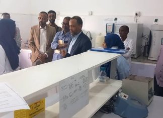 وزير الصحة الإتحادي يتفقد بعض الوحدات الصحية بولاية البحر الأحمر وزير الصحة الإتحادي يتفقد بعض الوحدات الصحية بولاية البحر الأحمر