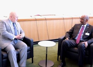 رئيس مجلس السيادة يلتقي مدعي عام المحكمة الجنائية الدولية رئيس مجلس السيادة يلتقي مدعي عام المحكمة الجنائية الدولية