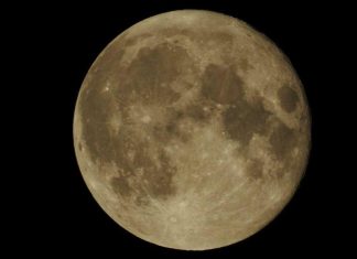 دراسة: إلكترونات الأرض قد تكون مسؤولة عن تكوين المياه على القمر دراسة: إلكترونات الأرض قد تكون مسؤولة عن تكوين المياه على القمر