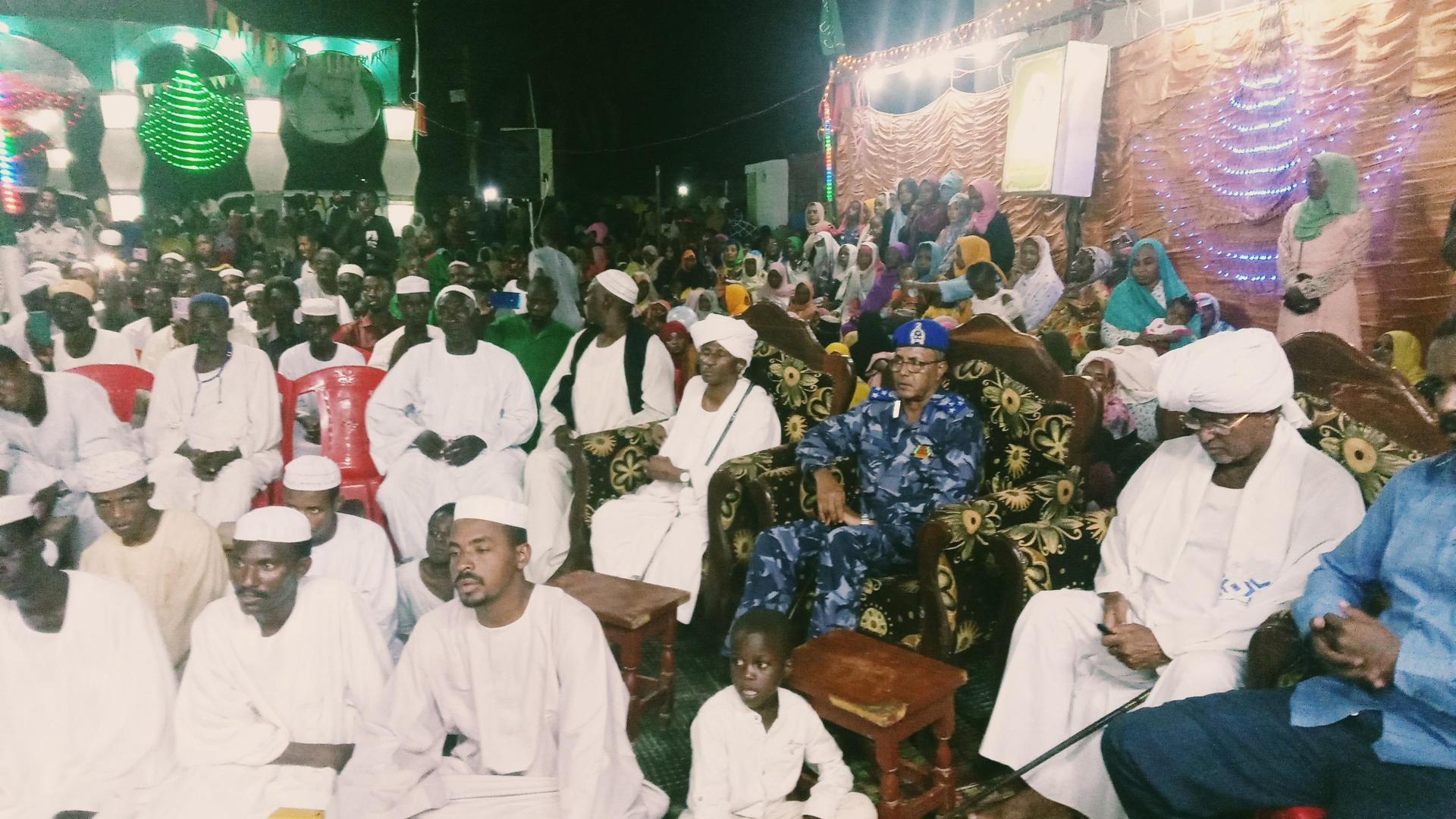 الجهاز التنفيذي بالنيل الأبيض يشارك في ختام احتفالات المولد النبوي الجهاز التنفيذي بالنيل الأبيض يشارك في ختام احتفالات المولد النبوي