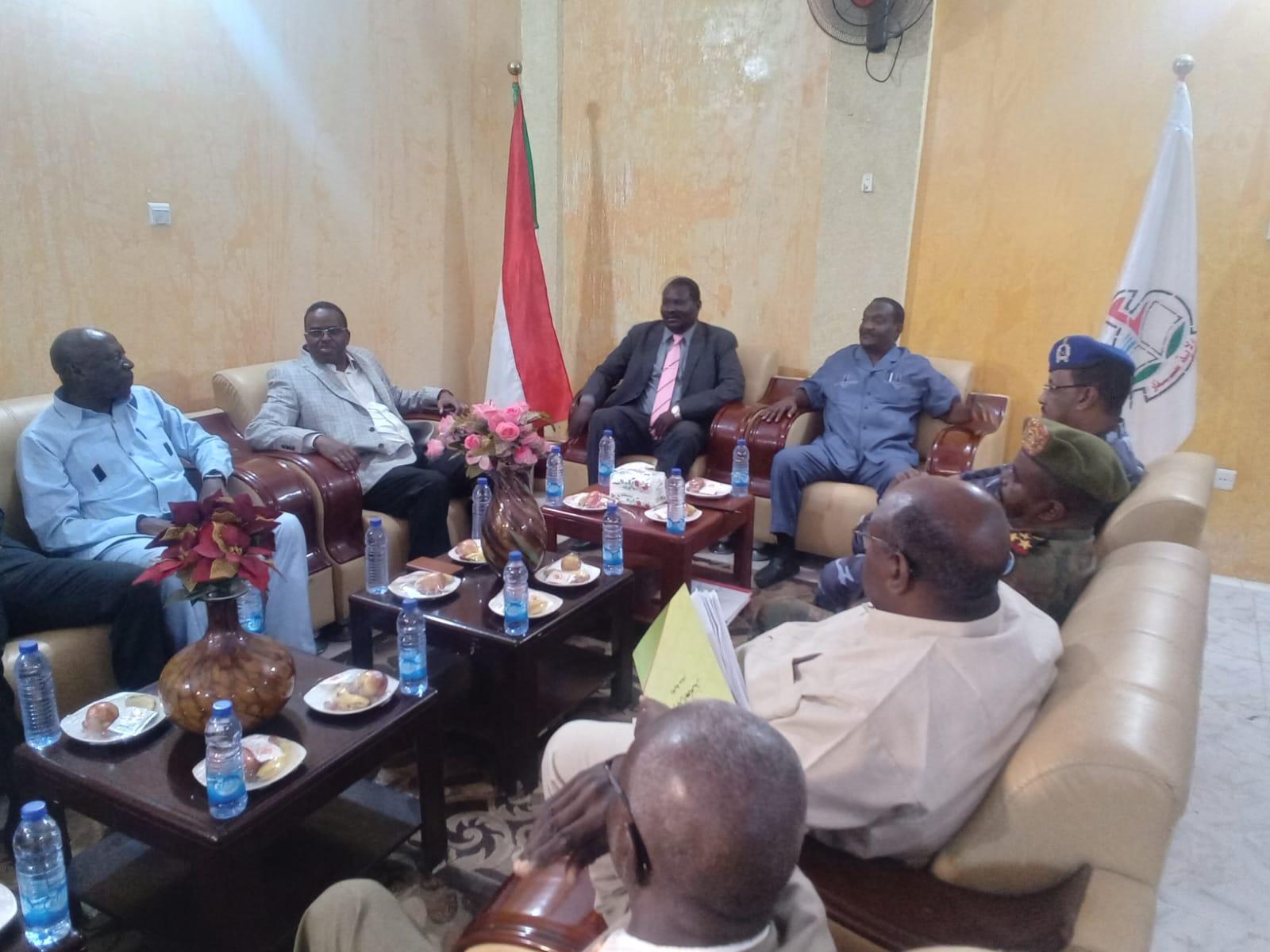 لجنة جرائم الحرب تلتقي والي سنار لجنة جرائم الحرب تلتقي والي سنار