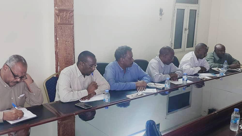 وزير مالية الجزيرة يشدد على الإلتزام بقوانين الشراء والتعاقد وزير مالية الجزيرة يشدد على الإلتزام بقوانين الشراء والتعاقد