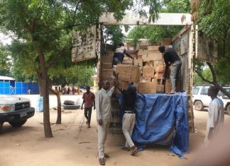 حكومة إقليم دارفور:إيصال المساعدات الطبيةللاجئين بمنطقة أدرى الحدودية حكومة إقليم دارفور:إيصال المساعدات الطبيةللاجئين بمنطقة أدرى الحدودية