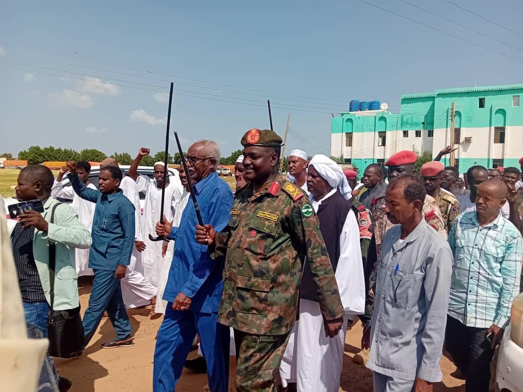 قبيلة الصبحه بالنيل الأبيض تسير قافلة لدعم القوات المسلحة