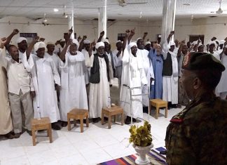 لدى مخاطبته لجنةالمستنفرين بمروي البرهان يحي تضحيات الفرقة(19)مشاة بمروي لدى مخاطبته لجنةالمستنفرين بمروي البرهان يحي تضحيات الفرقة(19)مشاة بمروي