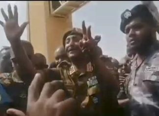 كشف تفاصيل 7 ايام حددها البرهان بمعبر ارقين وتوجيهات بشأن تدريب المستنفرين كشف تفاصيل 7 ايام حددها البرهان بمعبر ارقين وتوجيهات بشأن تدريب المستنفرين