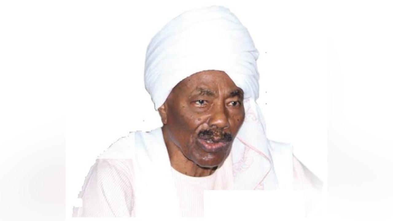 فضل الله برمة يصل الإمارات بدعوة من شخصية دولية فضل الله برمة يصل الإمارات بدعوة من شخصية دولية