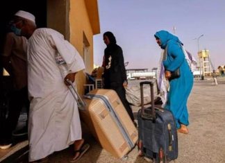 فرار الآف من المدنيين وسط السودان فرار الآف من المدنيين وسط السودان