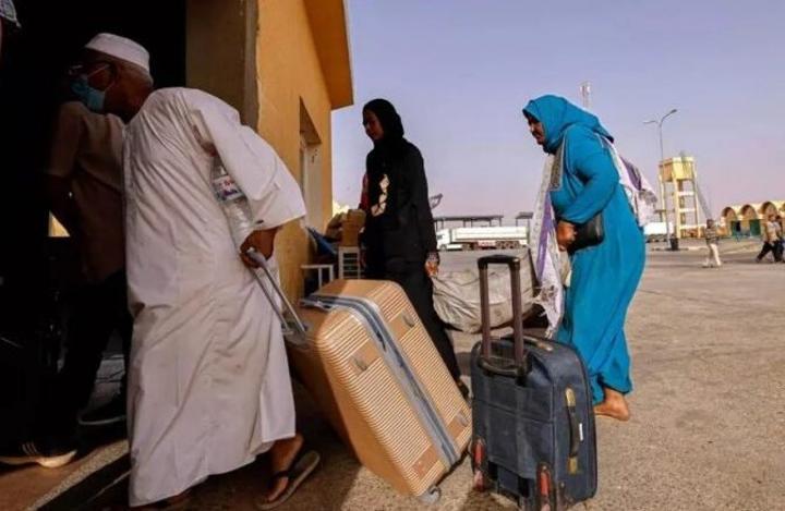 فرار الآف من المدنيين وسط السودان فرار الآف من المدنيين وسط السودان